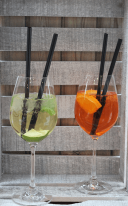 Hugo und Aperol Spritz